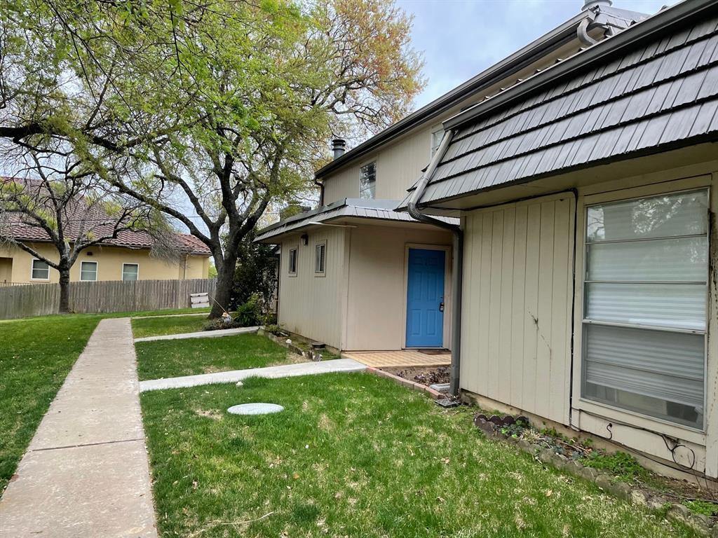 Foto principal - 617 Castle Ridge Rd