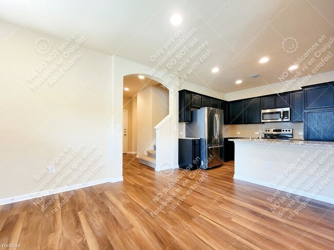 Building Photo - 3 br, 3 bath House - 1701 Logan Dr 8 8