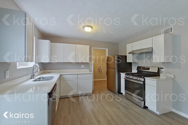 Foto del edificio - 3160 Creekwood Dr