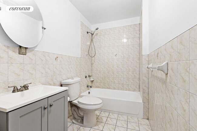 Foto del edificio - 630 E 51st St