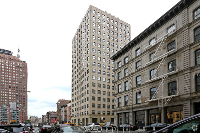 Building Photo - Franklin Tower