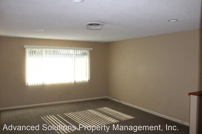 Foto del edificio - 3 br, 2 bath House - 1028 Lorraine Dr.