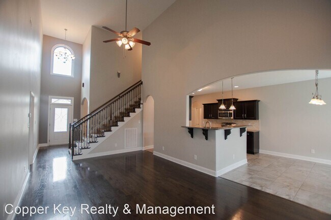 Building Photo - 4 br, 3.5 bath House - 1451 Raven Road