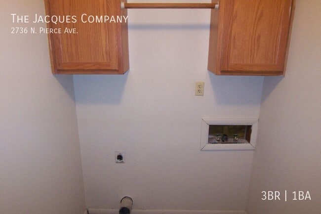 Building Photo - 2736 N Pierce Ave