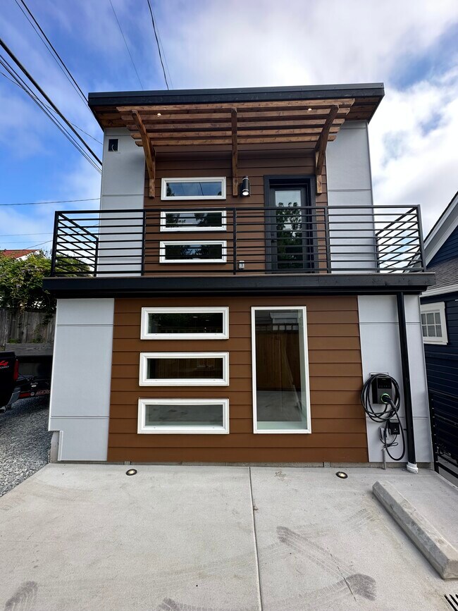 Foto del edificio - 5509 Brooklyn Ave NE