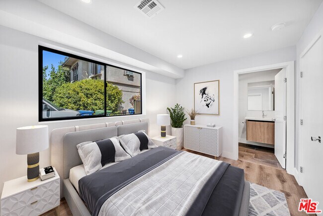 Building Photo - 1218 Magnolia Ave