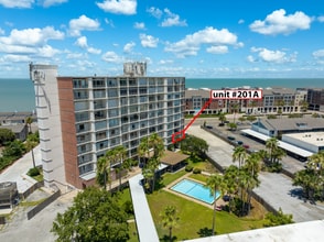 Building Photo - 4600 Ocean Dr