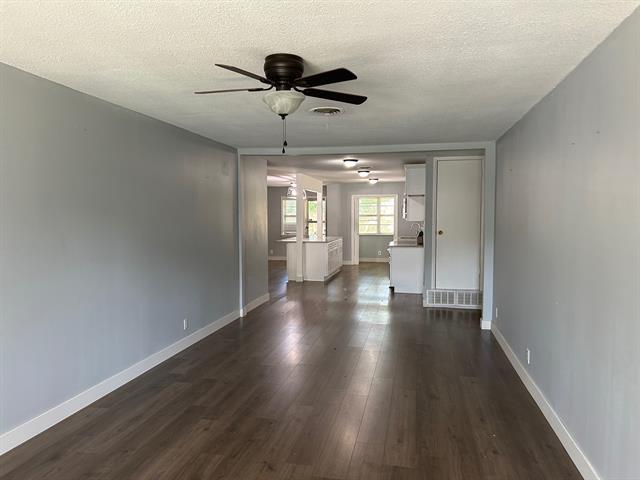Building Photo - 908 S Burdette Ave