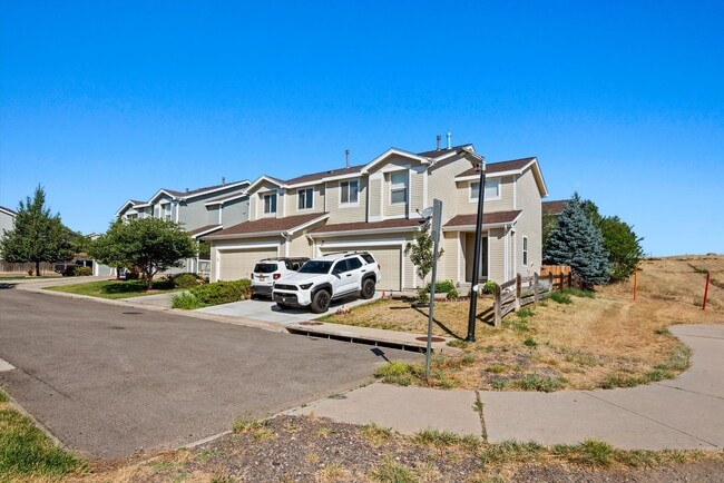 Building Photo - Beautiful 3-Bedroom Home in Cherry Creek School District with Fenced Yard & 2-Car Garage
