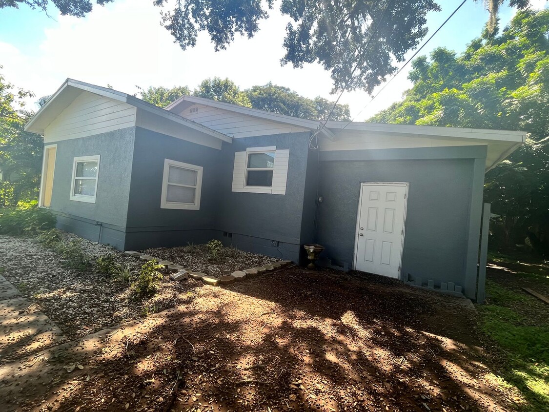 Foto principal - 3 Bedroom Home with Bonus Room - Near Stadium