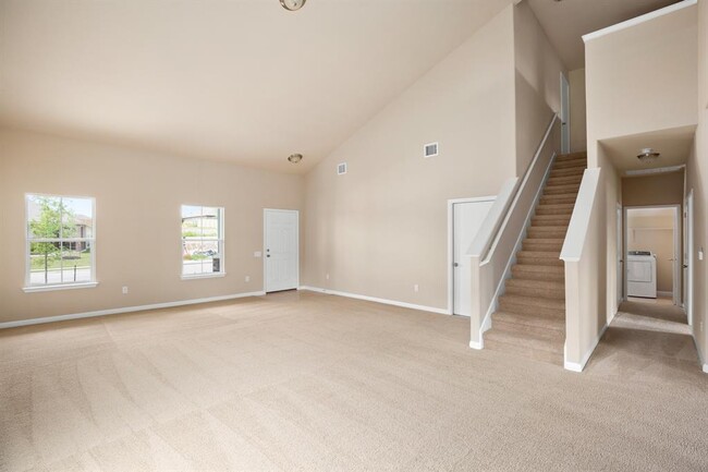 Building Photo - 1505 Maier Dr