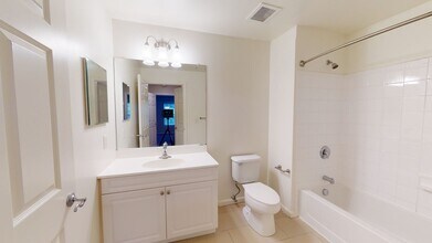 Interior Photo - Inwood West