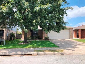 Building Photo - 17500 Dashwood Creek Dr