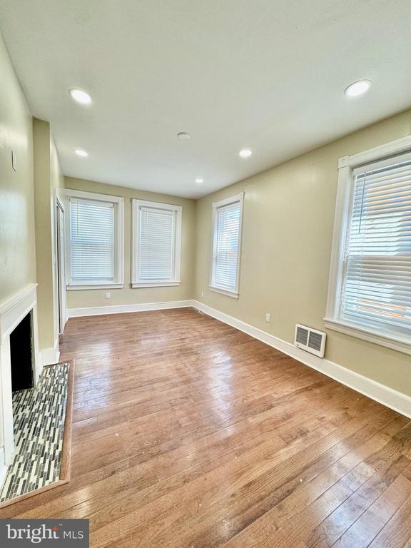 Building Photo - 1505 Belmont Ave