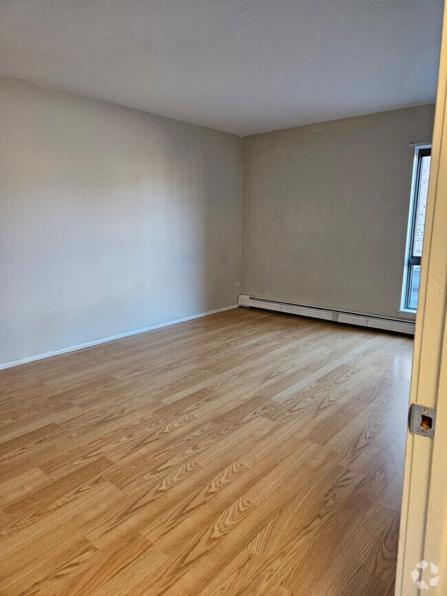 Plum Grove Estates Gated Apartments for Rent Palatine, IL 1 Rentals