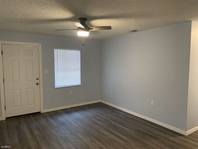 Foto del edificio - 2 br, 1 bath Duplex - 1339 East Parker Street
