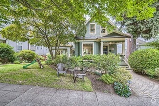 Building Photo - 1917 4th Ave W