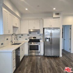 Foto del edificio - 5242 Tilden Ave