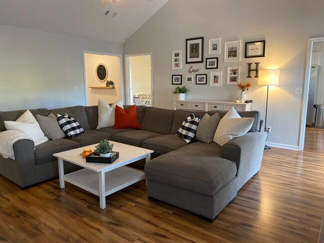 Foto del edificio - 54 N Butternut Dr