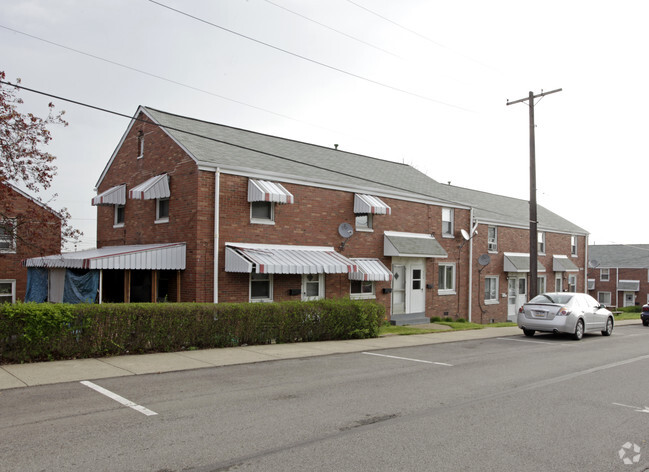 Building Photo - Riverview Homes