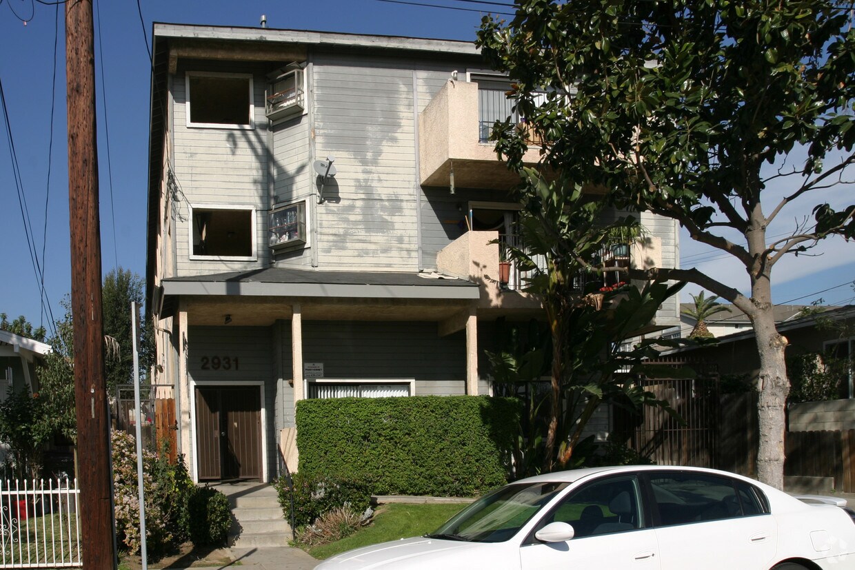 Foto del edificio - 2931 E 15th St