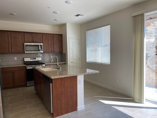 Building Photo - 4699 Falcon Rock Ln