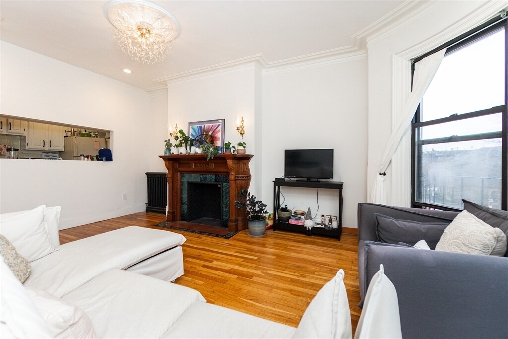 Foto principal - 209 W Newton St