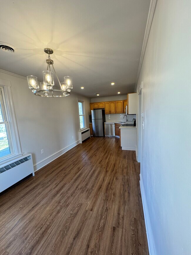 Espacio de cocina/comedor - 202 S Lincoln Ave