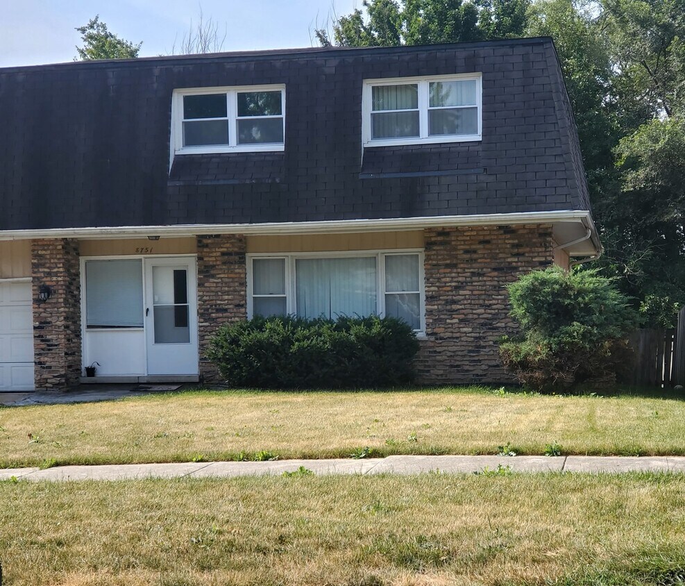 Primary Photo - 8751 W 73rd Pl