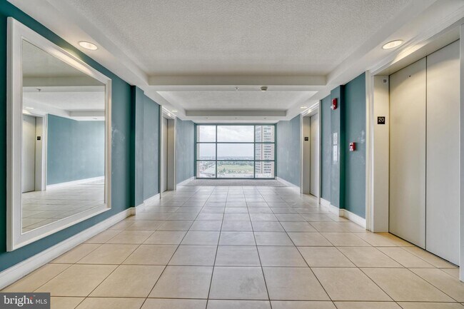 Building Photo - 414 Water St