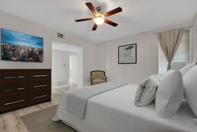 Foto del edificio - Charming 2 Bedroom Condominum