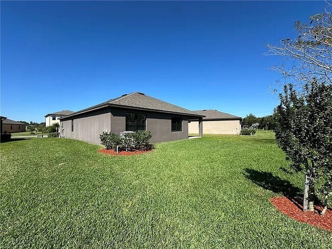 Foto del edificio - 4131 Keeson Cir
