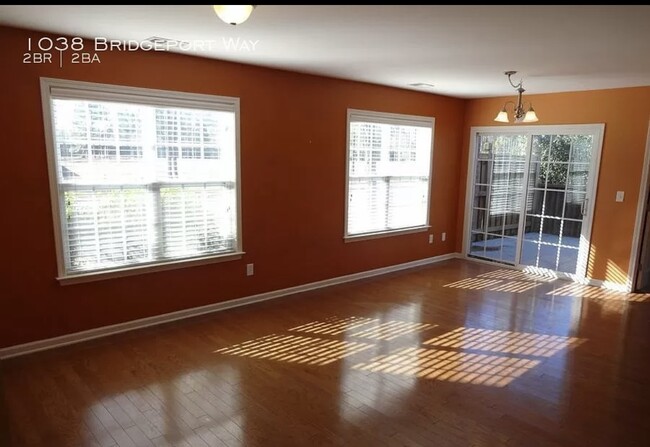 Building Photo - 1038 Bridgeport Way