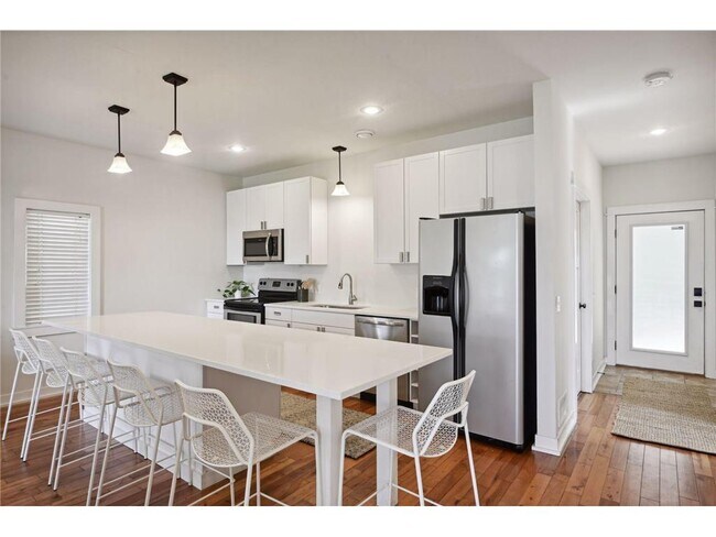 Foto del edificio - 1086 11th Ave SE