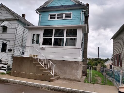 Primary Photo - 43 Hillman St
