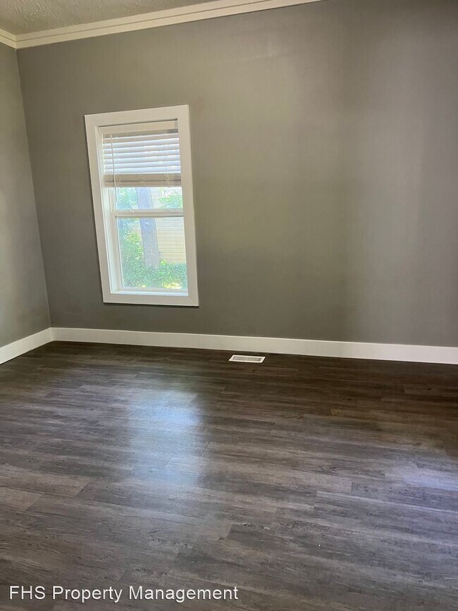 Foto del edificio - 3 br, 1 bath House - 1330 N Broadway