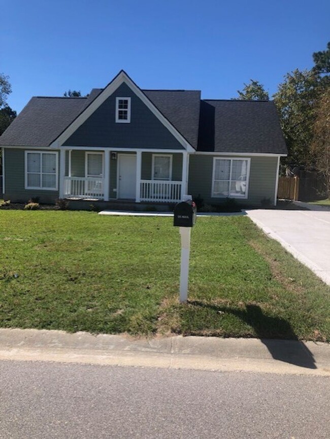 Foto del edificio - Newly Renovated Home Winslow Subdivision