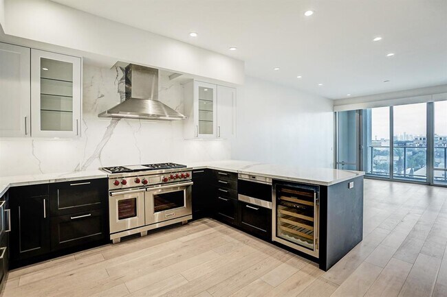 Foto del edificio - 2047 Westcreek Ln