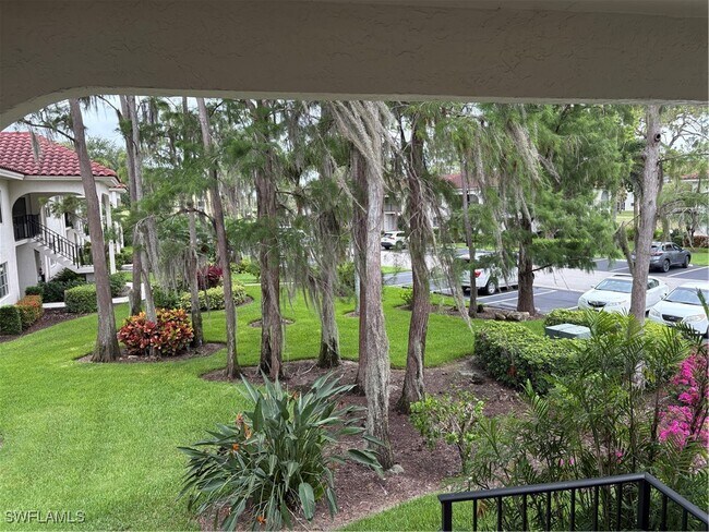 Foto del edificio - 1055 Forest Lakes Dr