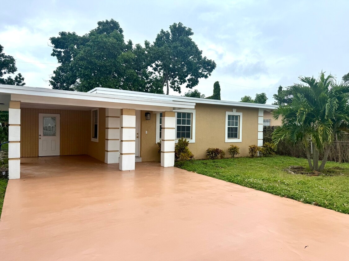 Foto principal - 1161 NW 116th St