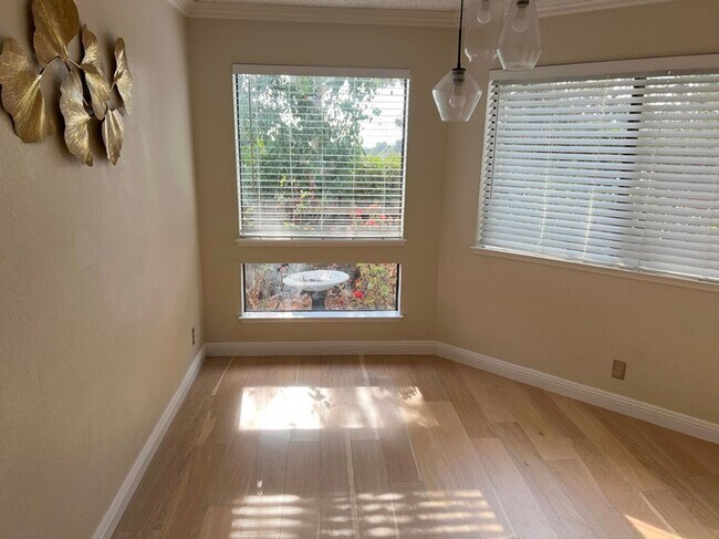 Building Photo - RESORT STYLE CONDO WITH ALL THE AMENITIES,...