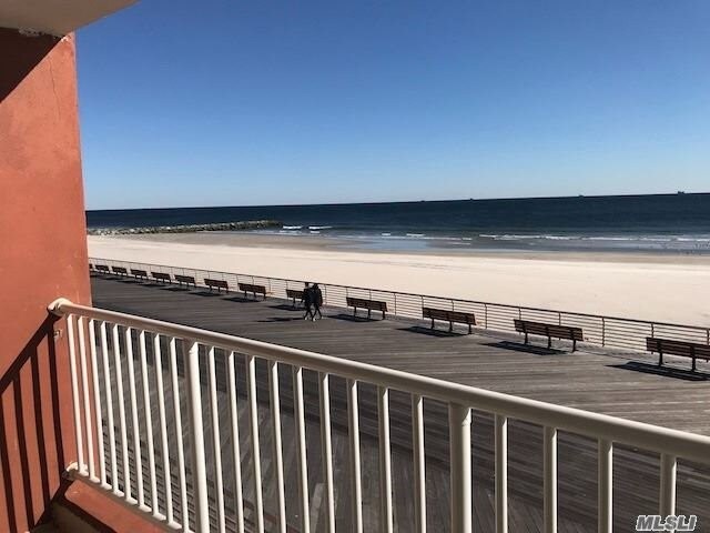 Foto principal - 210 Shore Rd