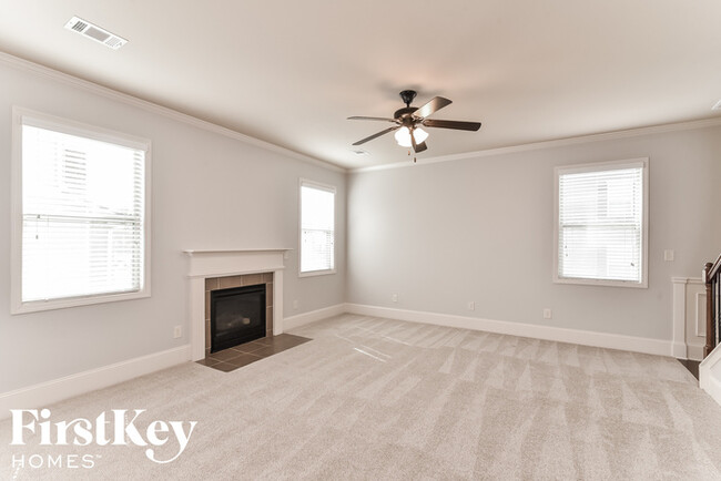 Building Photo - 6757 Big Sky Dr