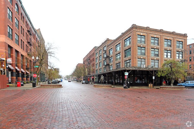 Foto del edificio - 1108-1112 Howard St