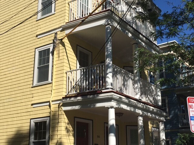 Foto del edificio - 84 Standish St