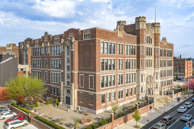 Building Photo - West Lofts