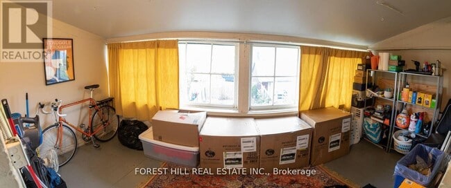 Building Photo - 338 St Clarens Ave