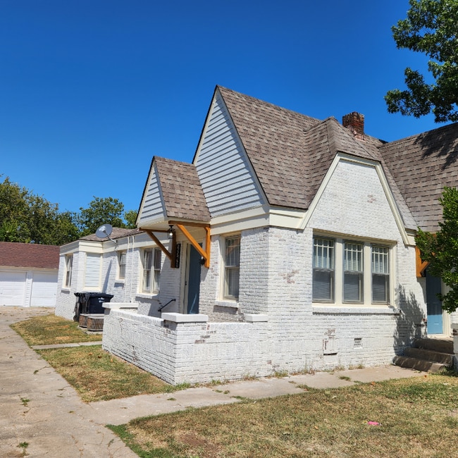 Building Photo - 2547 NW 20th St