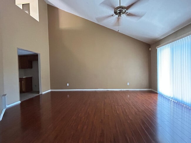 Foto del edificio - 4219 W Calavar Rd