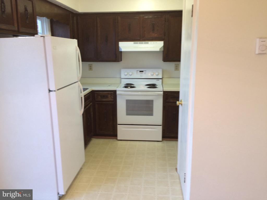 Primary Photo - 104 Steele Ave